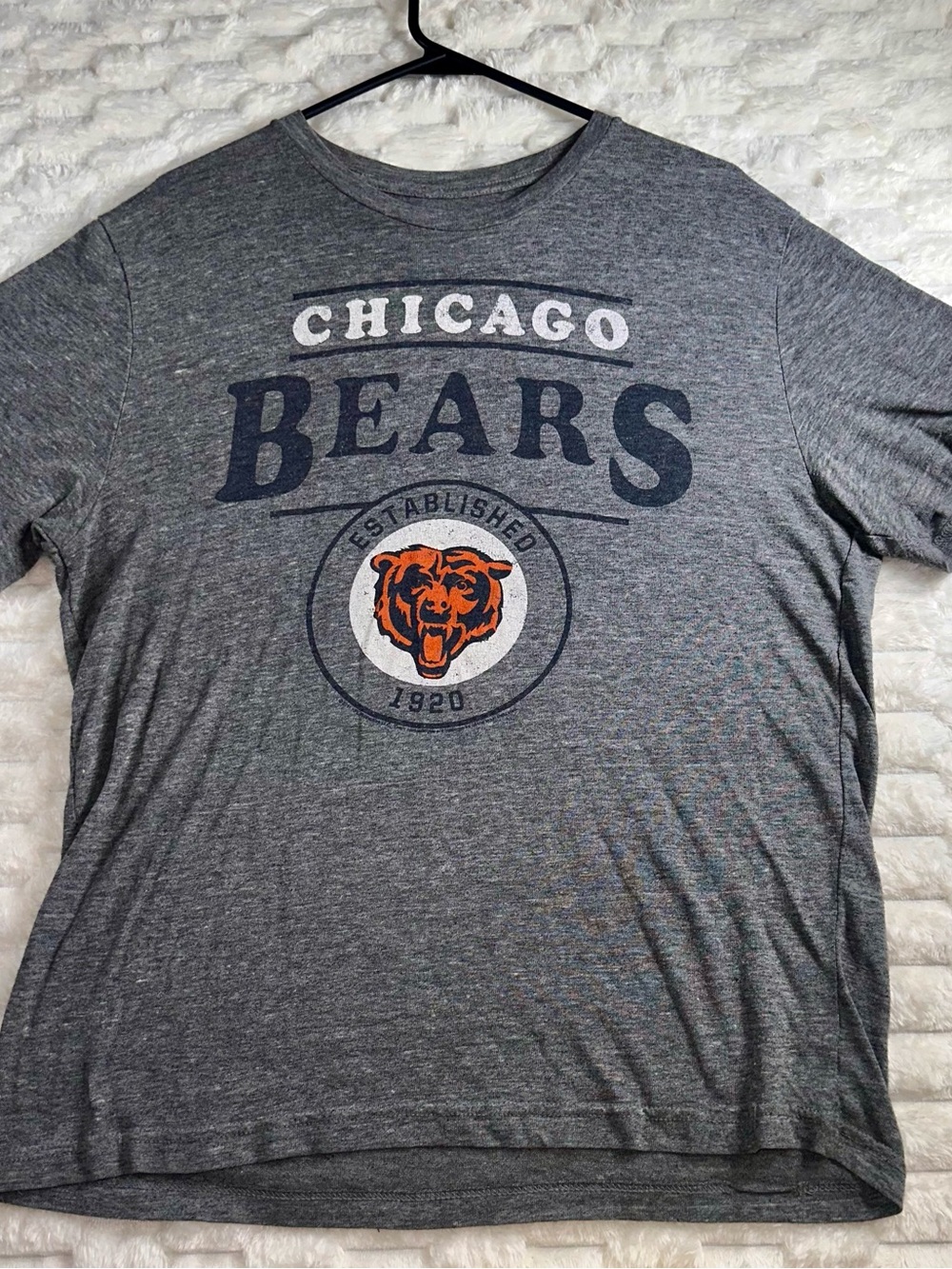 NFL Chicago Bears Gray Short Sleeve Logo Tee  Thin style Classic Chicago Bears!